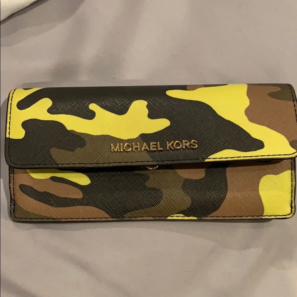 Michael Kors Camo slim wallet